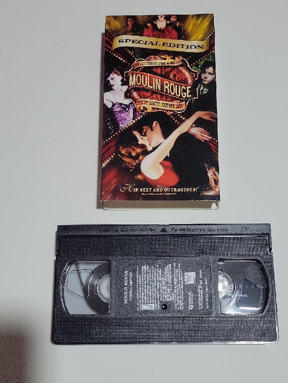 Moulin Rouge VHS - Picture 4 of 4